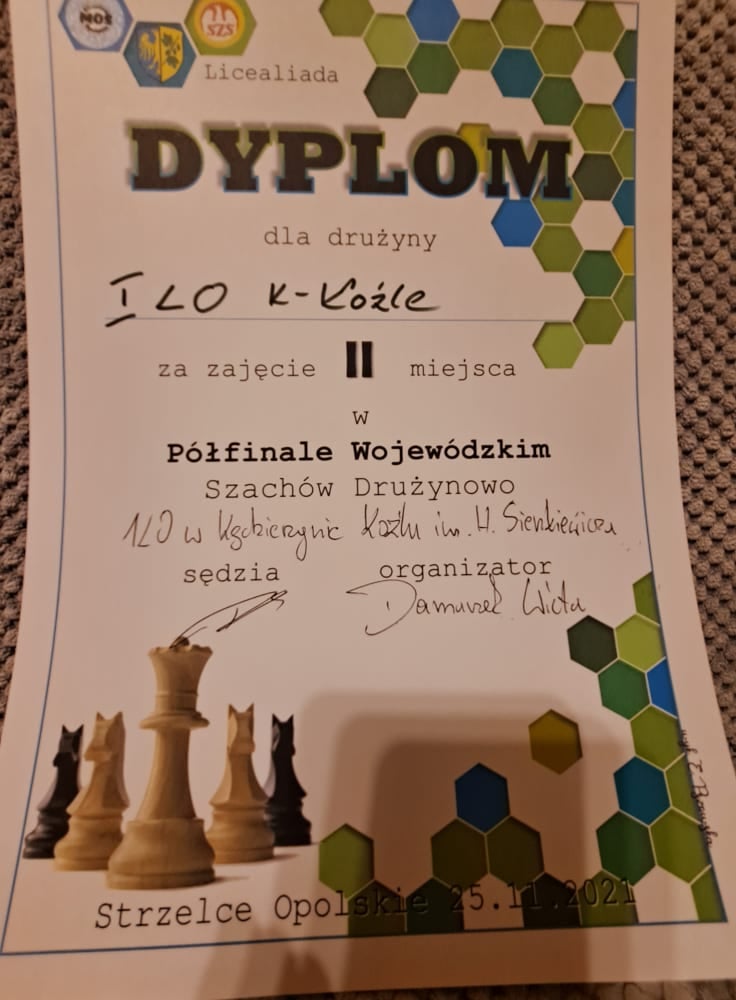 II miejsce dla szachistów z I LO w Kędzierzynie-Koźlu