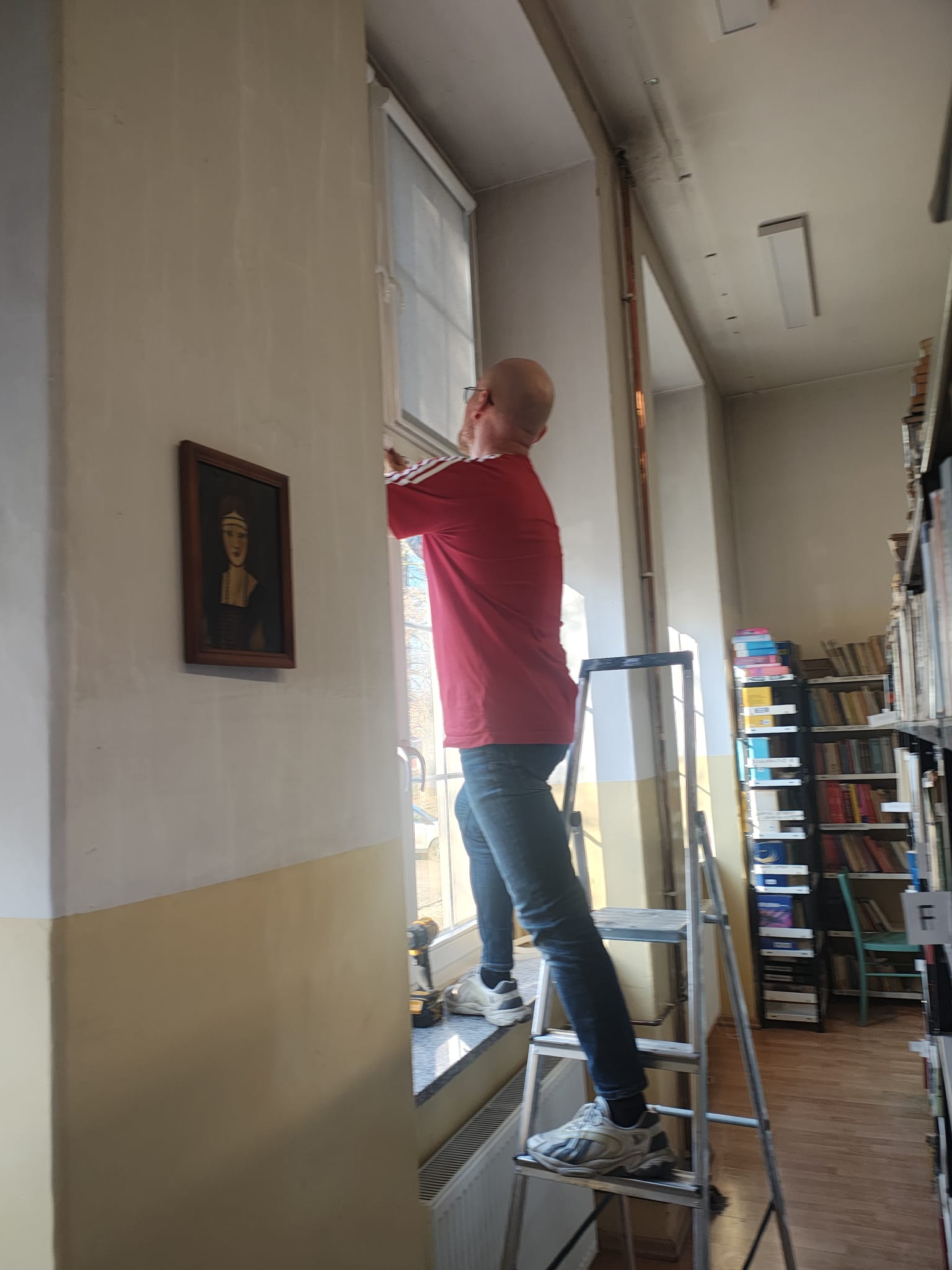 Nowe rolety w bibliotece I LO im. Henryka Sienkiewicza